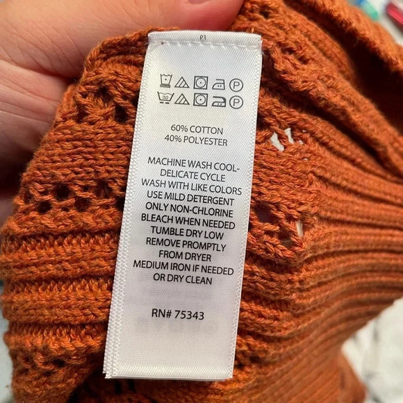 JOIE SWEATER VEST - Picture 3 of 3